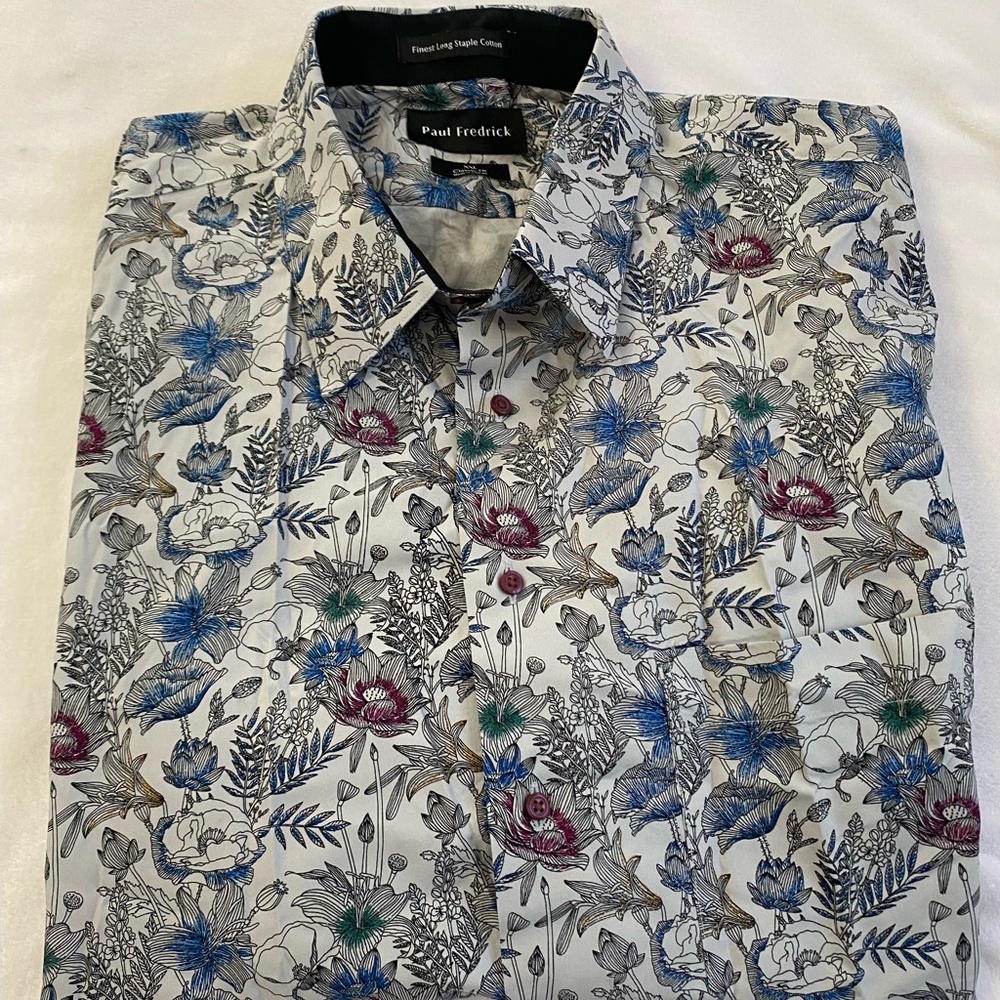 Long sleeve, classic fit,